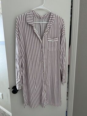 stars above Striped Nightshirt in Mauve and White